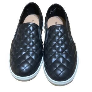 Torrid Black Quilted Slip-On Flat Shoes Sneakers - 8 Wide Width Plus Sz